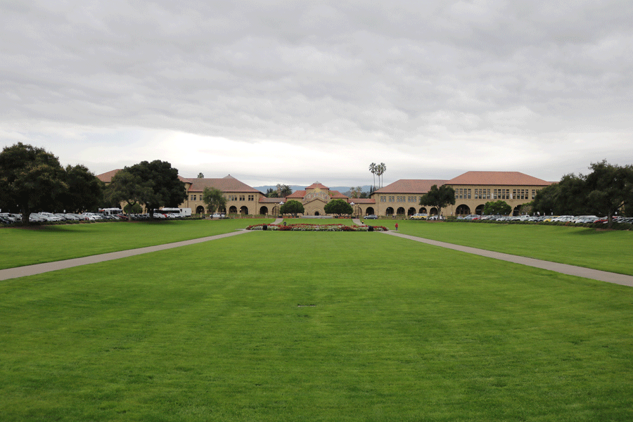       For high school juniors & seniors, the college search season is upon us. Over fall break I had the pleasure of visiting Stanford University, an acclaimed Ivy League school, one that Eaglecrest has never sent a student to.
      The school has much to offer for prospective students. From its large campus, about 45 minutes from the ocean & San Francisco, to its undergraduate research programs. 