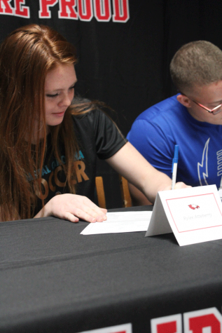 Rylee Atteberry signing