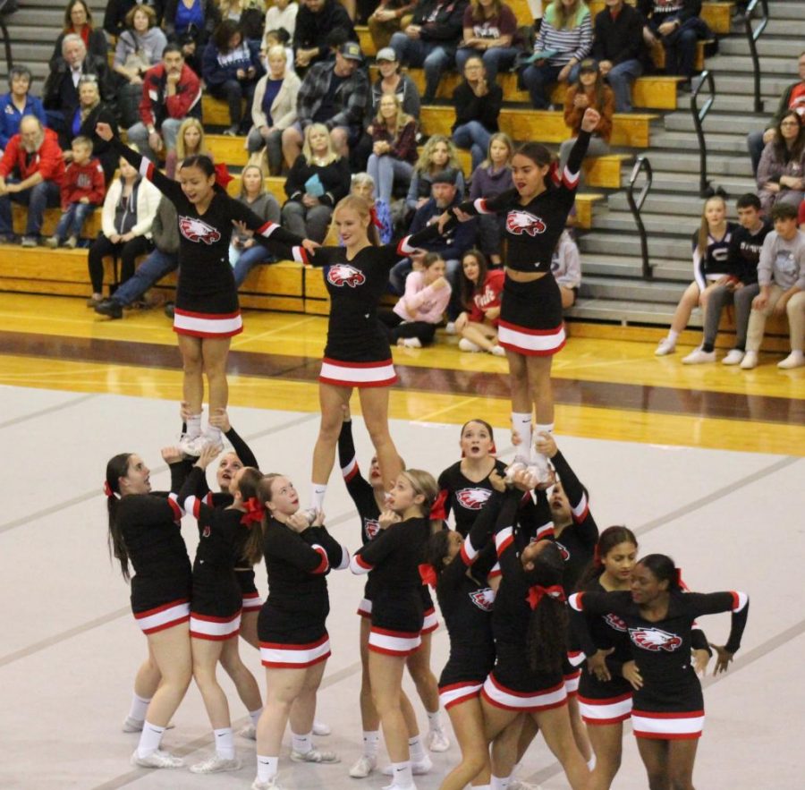 PHOTO: Cheer Takes on Leagues