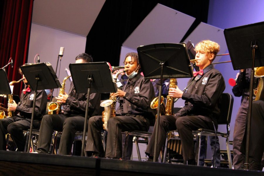Danny Fellows & Yohann Nickerson play the tenor and alto saxophone, respectively, at their second Jazz 2 concert of the year.
